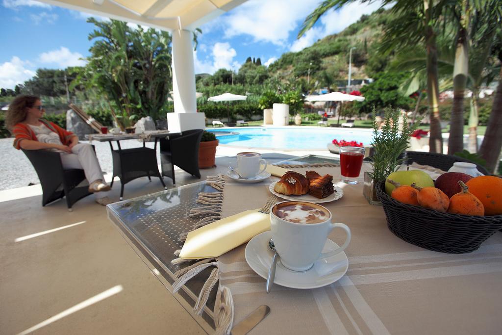 Residence Hotel La Giara Lipari  Bagian luar foto