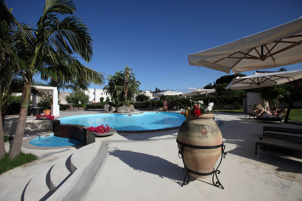 Residence Hotel La Giara Lipari  Bagian luar foto