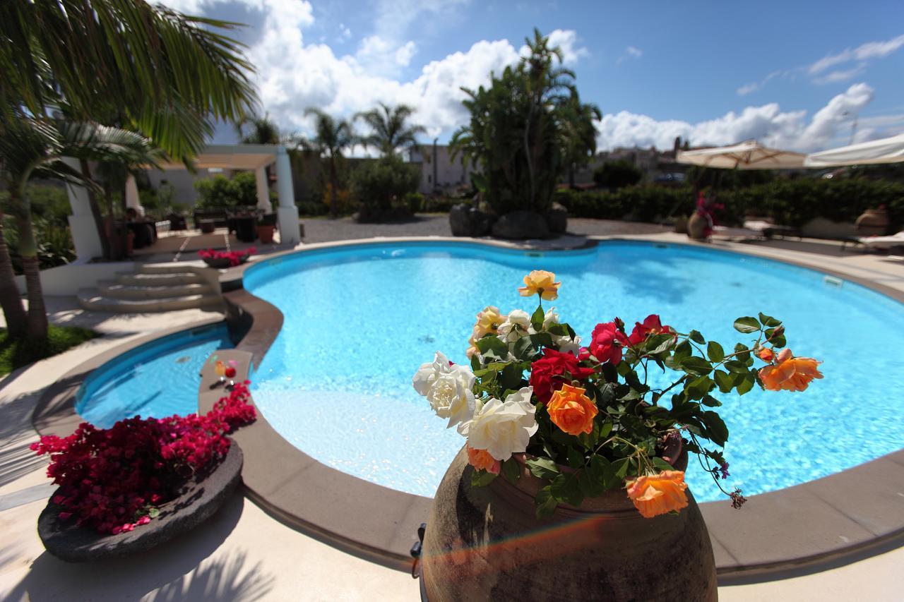 Residence Hotel La Giara Lipari  Bagian luar foto