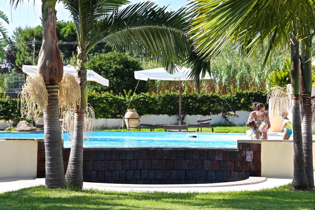 Residence Hotel La Giara Lipari  Bagian luar foto